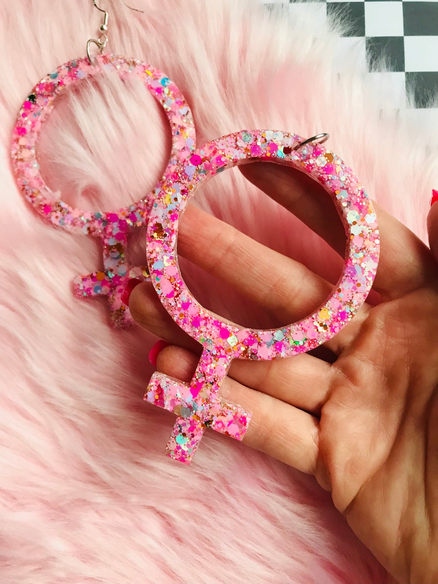 Glittriga Rosa Kvinnotecken