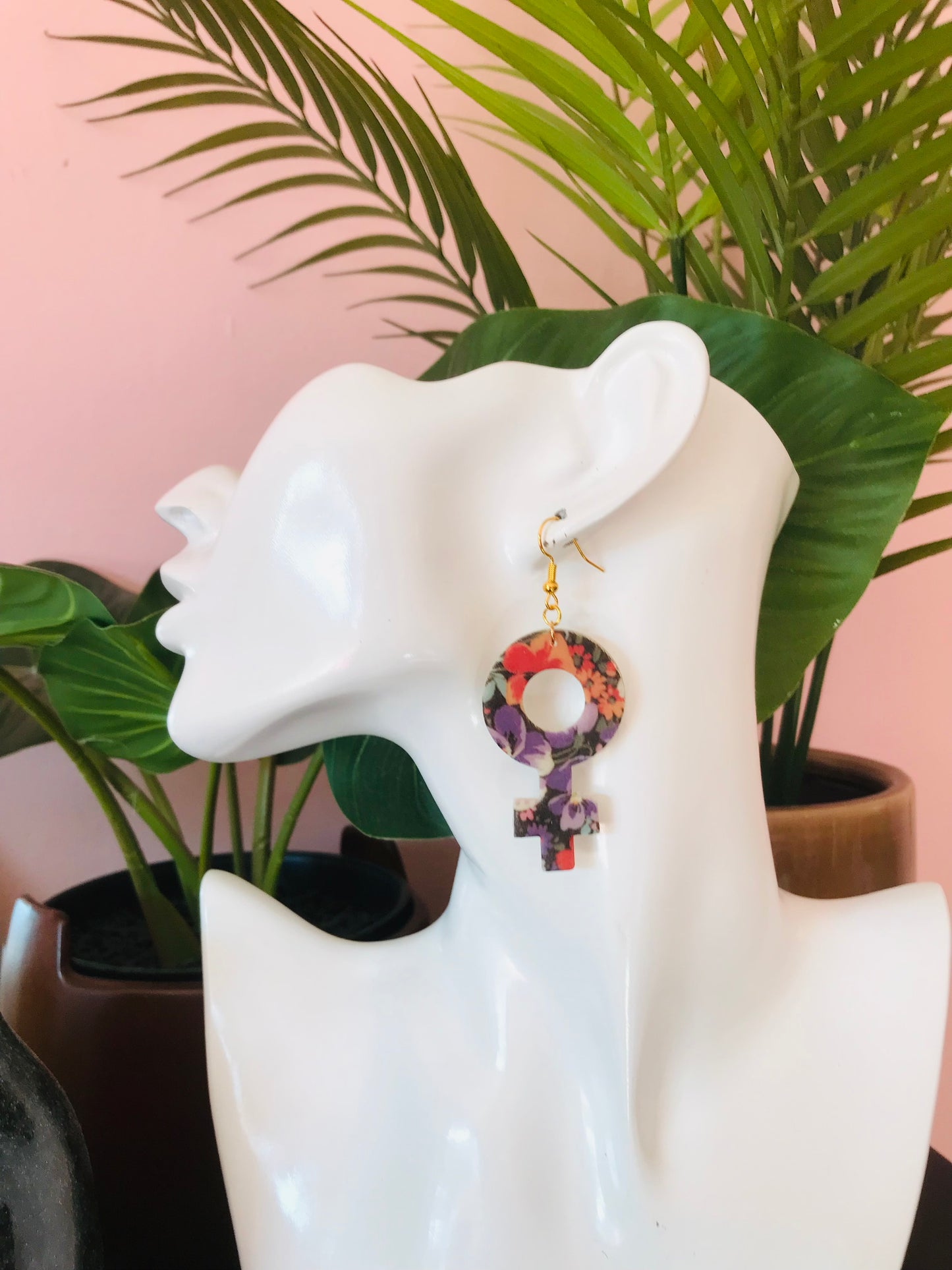 Blommiga Kvinnotecken