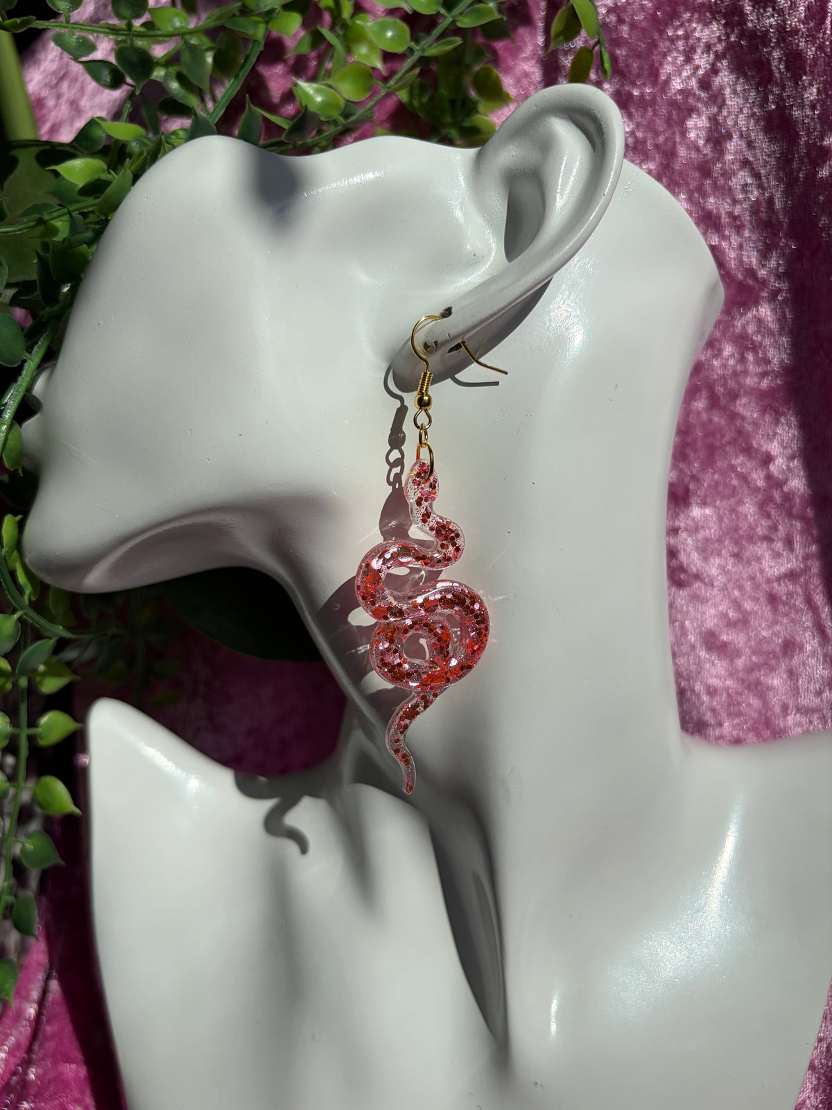 Glittriga Rosa Ormar