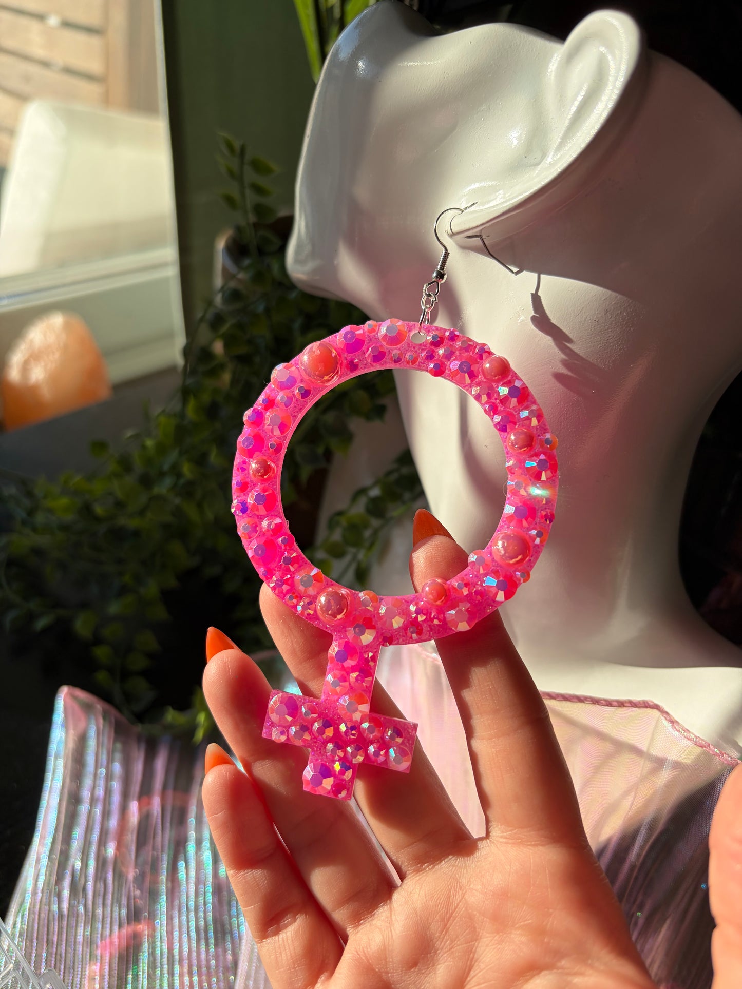 Glittriga Rosa Kvinnotecken med Rhinestones
