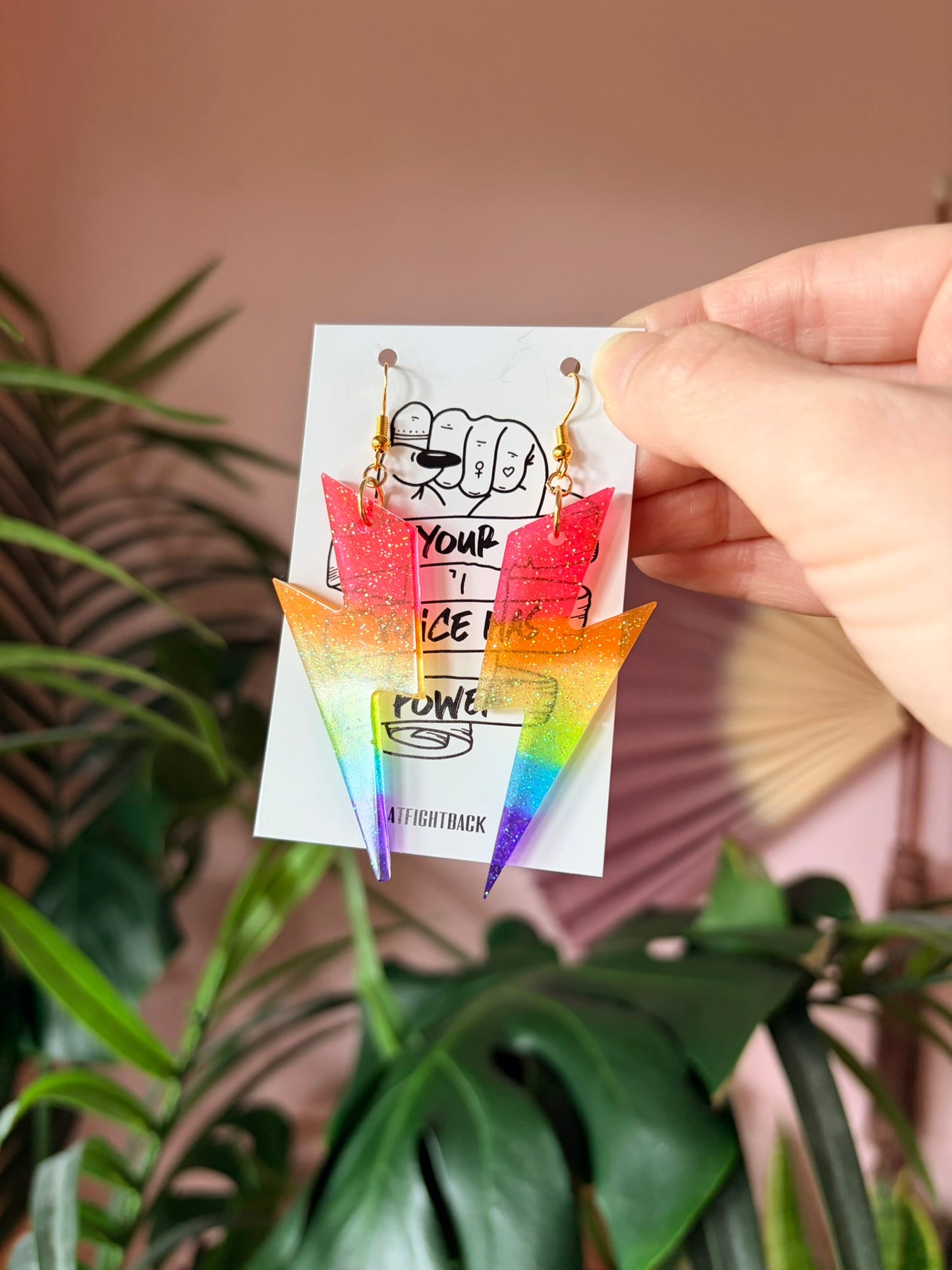 Örhängen - Blixtar med Prideflaggan