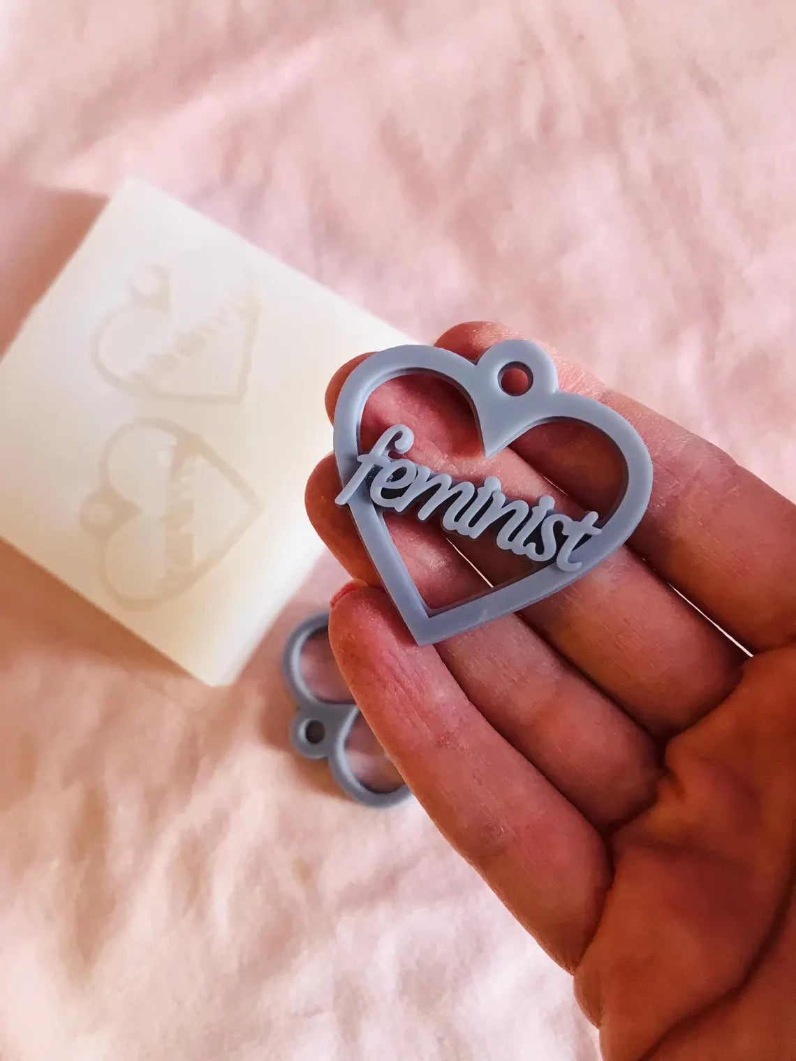 Silikonform - Feministhjärtan
